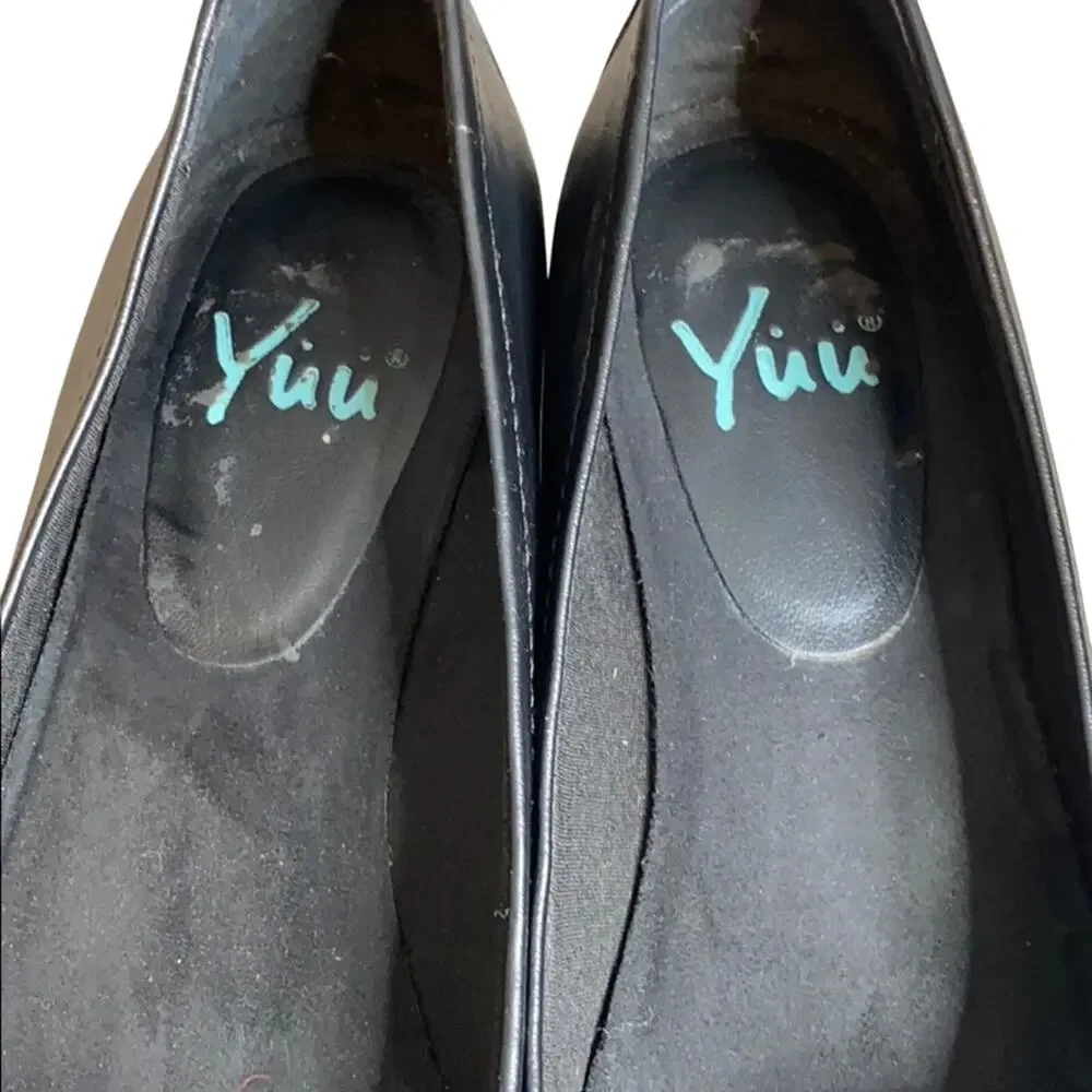 Yuu Renner Black Slip On Wedges 10M